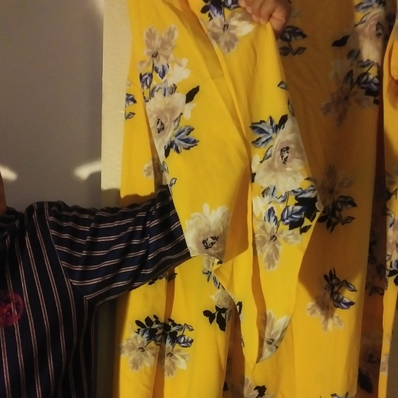 Ava & Viv Yellow Floral Dress - Picture 4 of 6